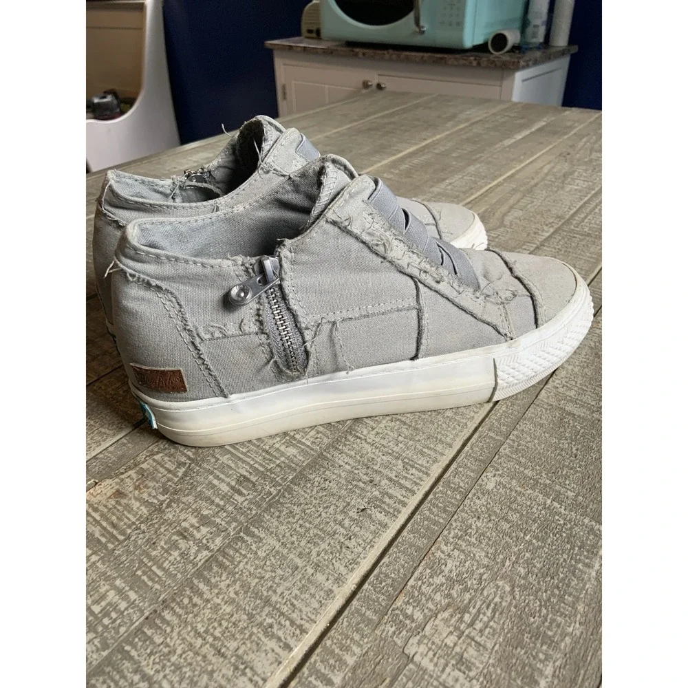Blowfish Malibu Gray Slip-On Sneakers Side Zipper Low Top Solid Women's Size 7